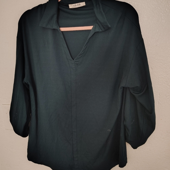 ViVI Forest Green Top - Picture 7 of 7